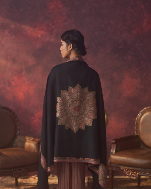 Mehfil Noir Sozni Shawl